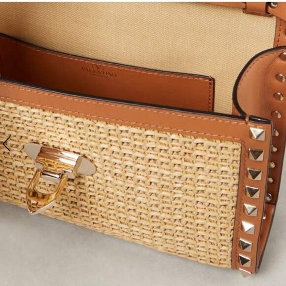 Valentino Garavani Rockstud Small Raffia Shoulder Bag - Picture 3 of 11